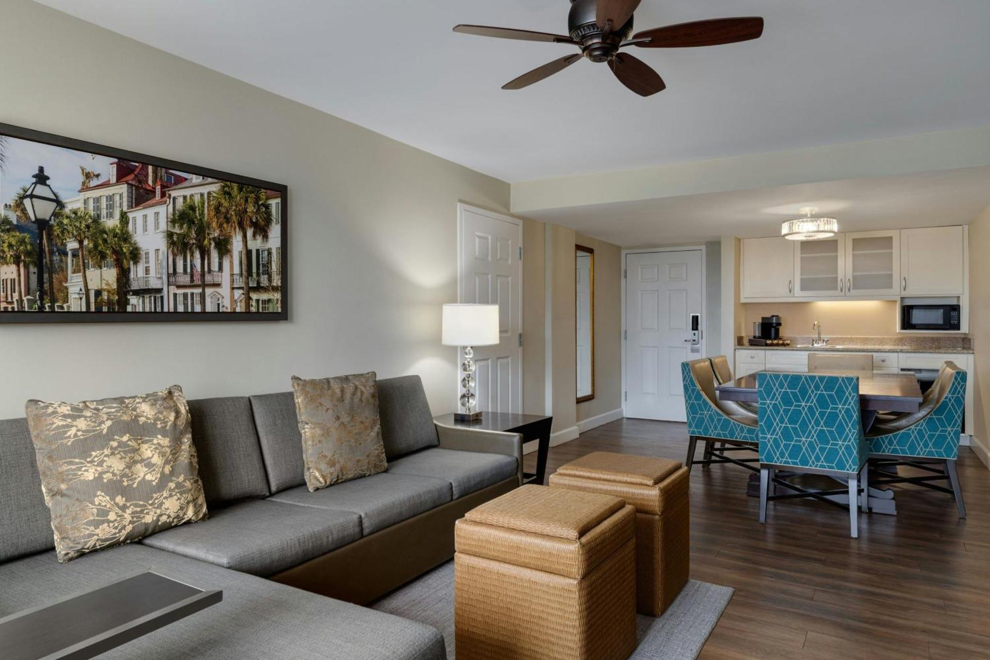 Hotel Courtyard By Marriott Charleston Historic District Exterior foto