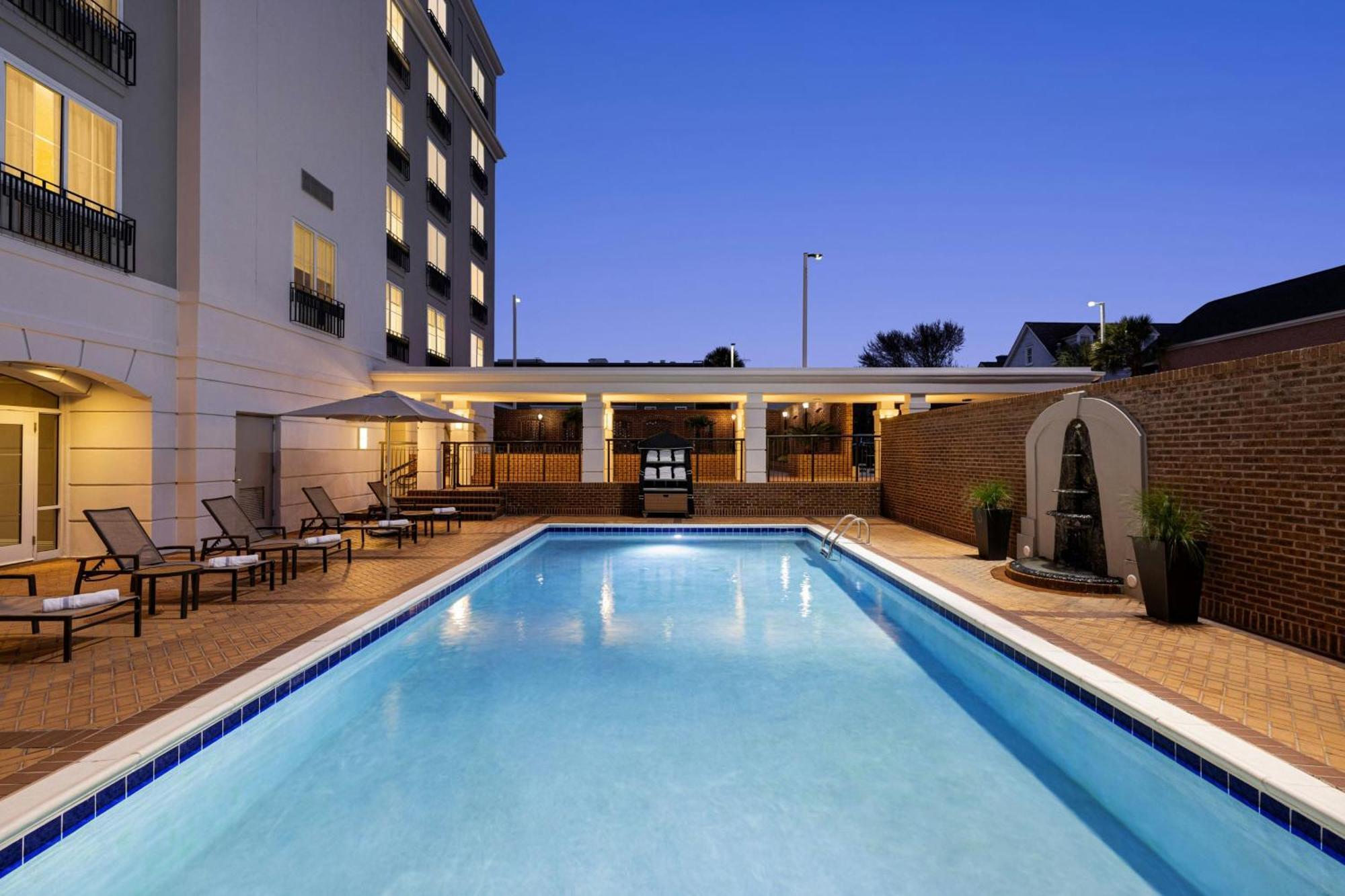 Hotel Courtyard By Marriott Charleston Historic District Exterior foto