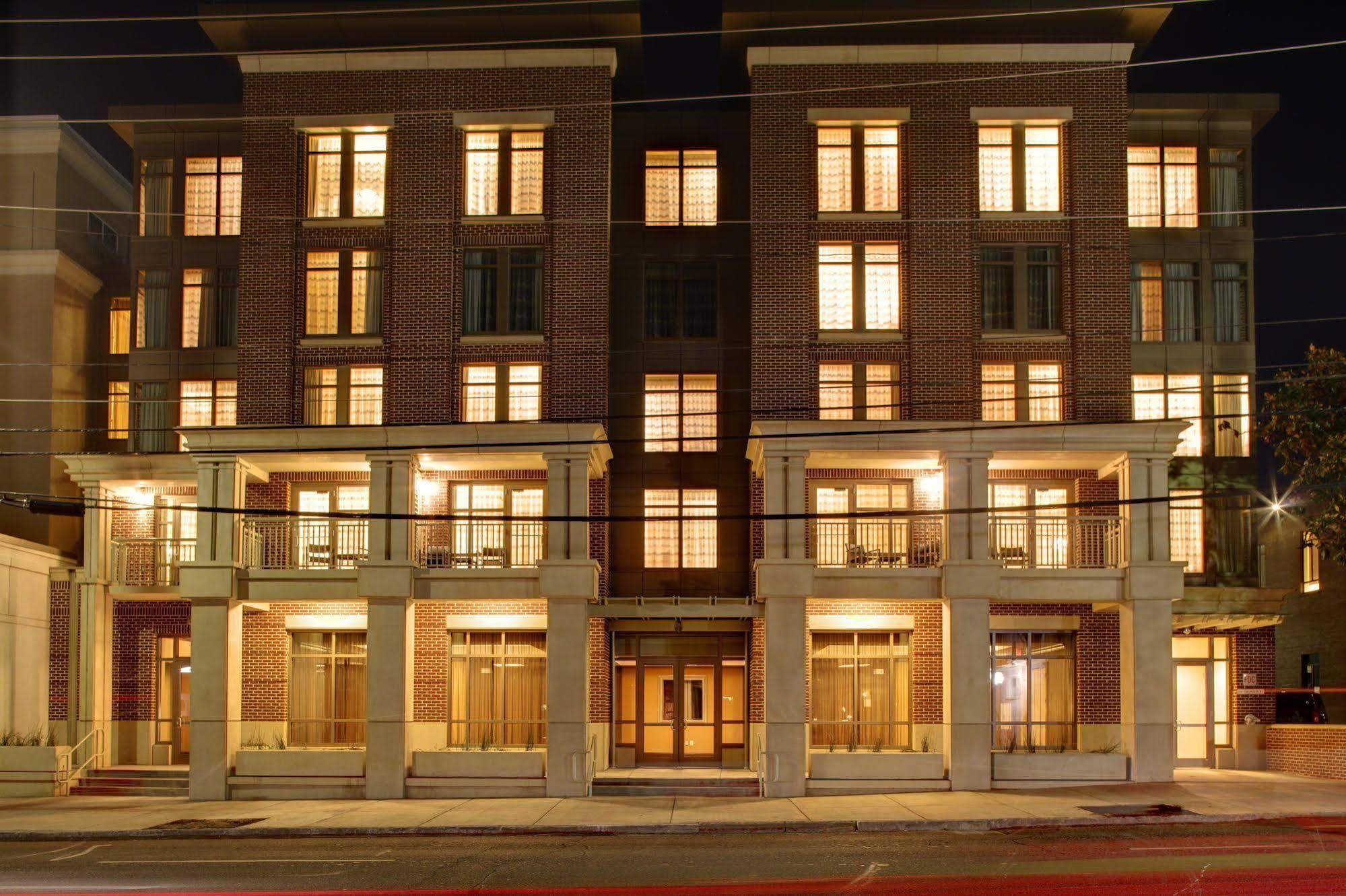Hotel Courtyard By Marriott Charleston Historic District Exterior foto